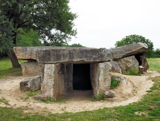 SAINT-REMY-LA-VARENNE – 95 – CIRCUIT DES LAVOIRS - dolmen-saintremylavarenne-49-1-1156648