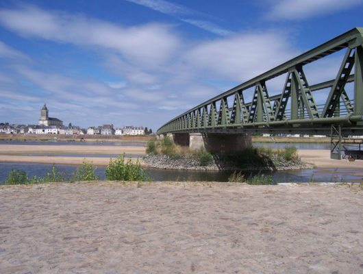 SAINT-REMY-LA-VARENNE – 94 – BOUCLE DE LA LOIRE - pont-sur-la-loire