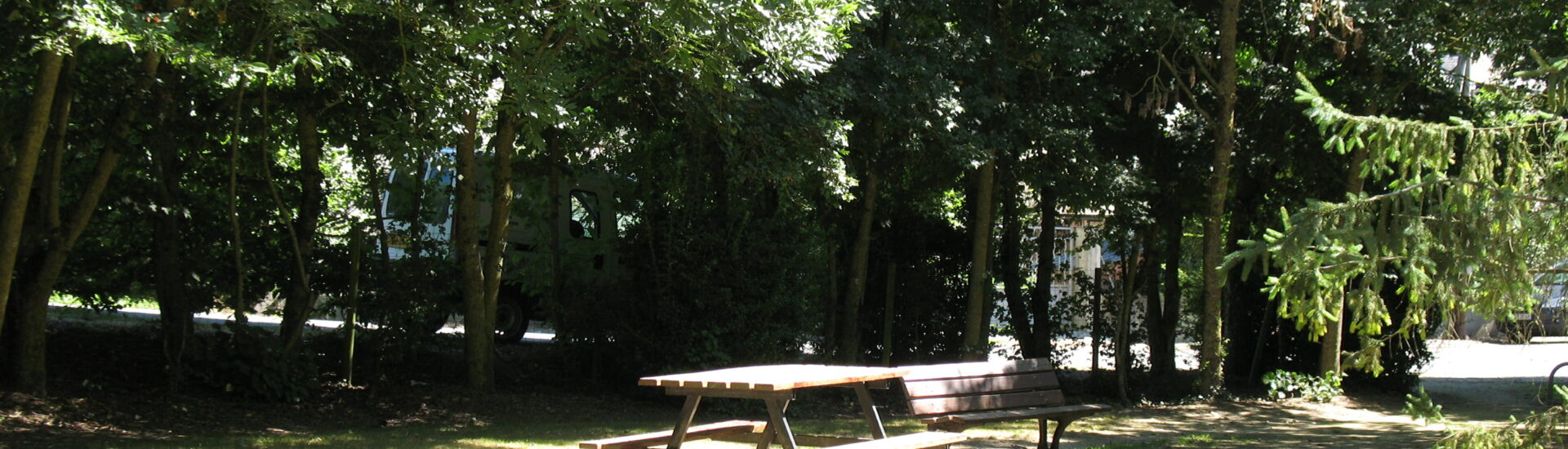 Aire de pique-nique au bord du Layon Chaudefonds sur Layon