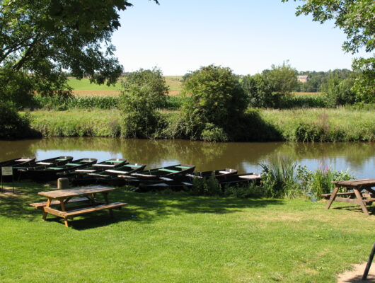 Aire de pique-nique au bord du Layon – Saint Aubin de Luigné - aire-loisirs-st-aubin3