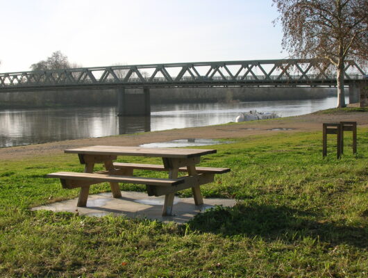 Aire de pique-nique – Le Grand Bras - aire-pic-nic-grd-bras-st-georges2