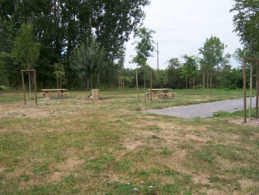 Aire de pique-nique le Défrou – Saint-Sulpice-Sur-Loire - aire-pique-nique-le-drefou