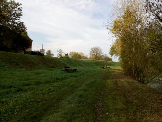 Aire de pique-nique de La Mairie De Gohier - aire-pique-nique-mairie-gohier-bas