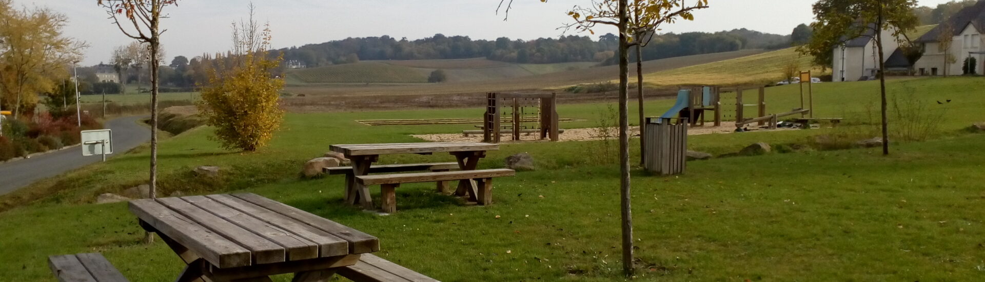 Aire de pique-nique et aire de jeux du Parc Chauvet