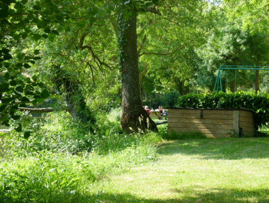 Aire de pique-nique au bord du Layon – Saint Aubin de Luigné - saint-aubin-de-luigne-ete-2015-credit-a.rosselin--57-