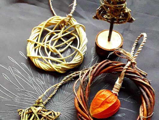 Ateliers mensuels de vannerie buissonnière - decos-noel-2