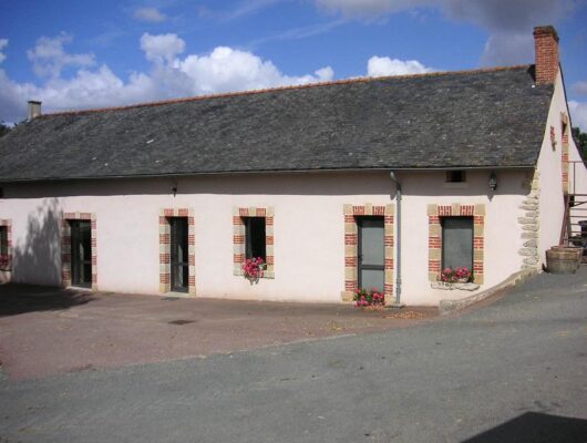 DOMAINE DE L&rsquo;ANGELIÈRE - longere-cave
