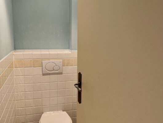 CHAMBRES D&rsquo;HOTES LE CLOS DES 3 ROIS - closdes3roischambrebaldaquinwc-2