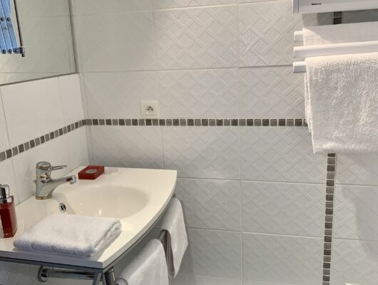 CHAMBRES D&rsquo;HOTES LE CLOS DES 3 ROIS - closdes3roischambrevitrailsalledeau